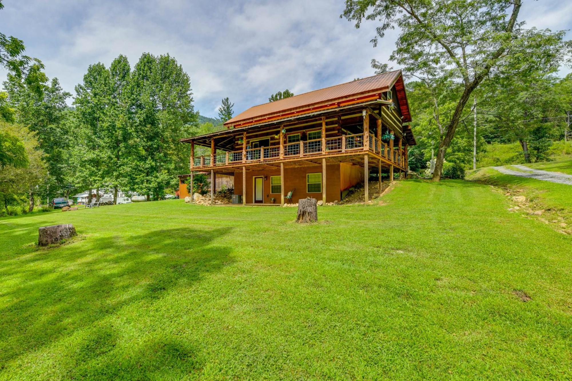 Stunning Creekside Cosby Cabin With Deck And Fire Pit! Villa Exterior photo