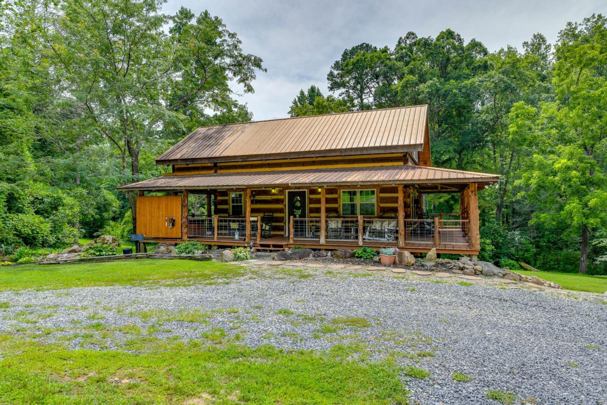 Stunning Creekside Cosby Cabin With Deck And Fire Pit! Villa Exterior photo