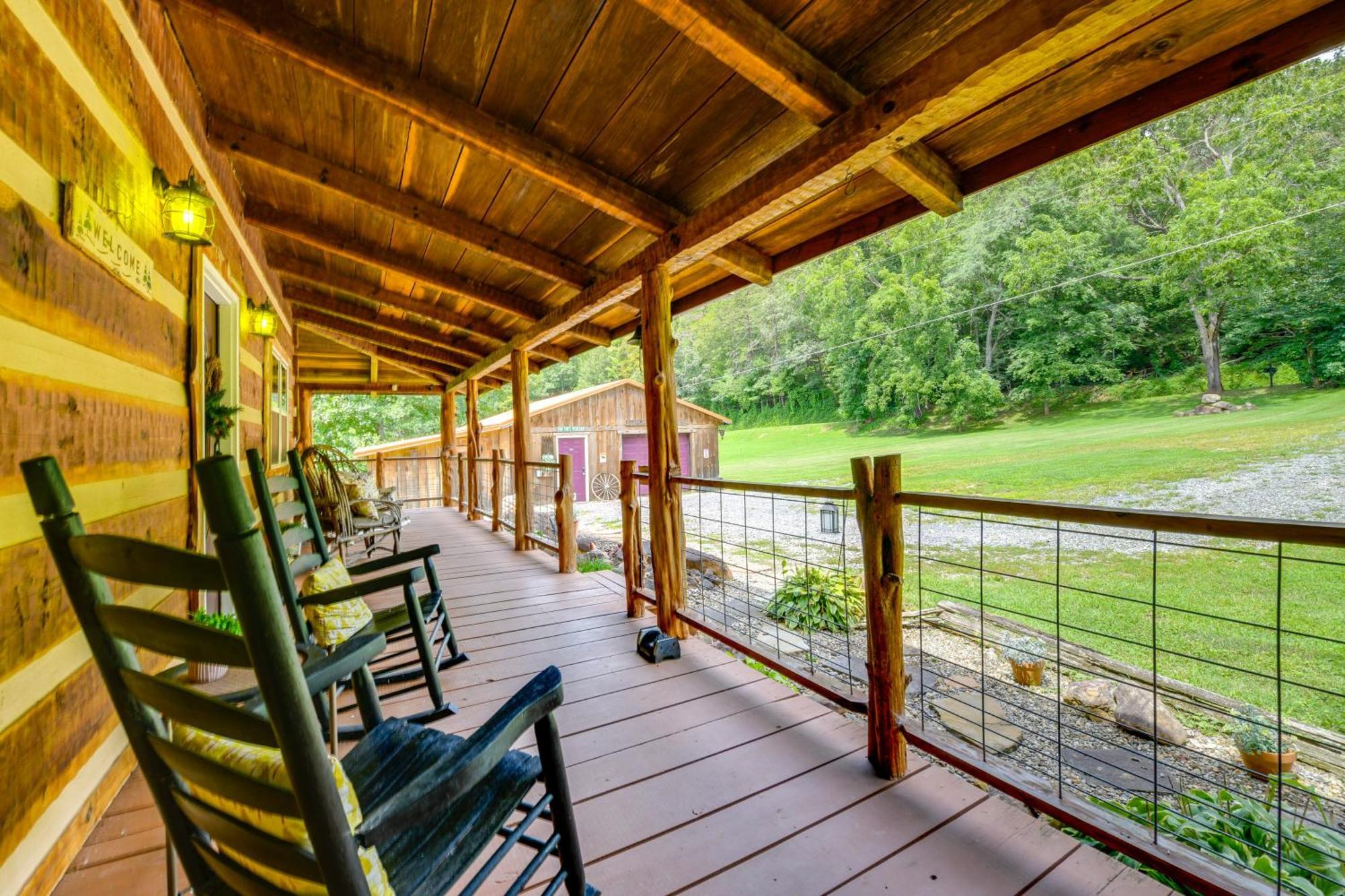 Stunning Creekside Cosby Cabin With Deck And Fire Pit! Villa Exterior photo