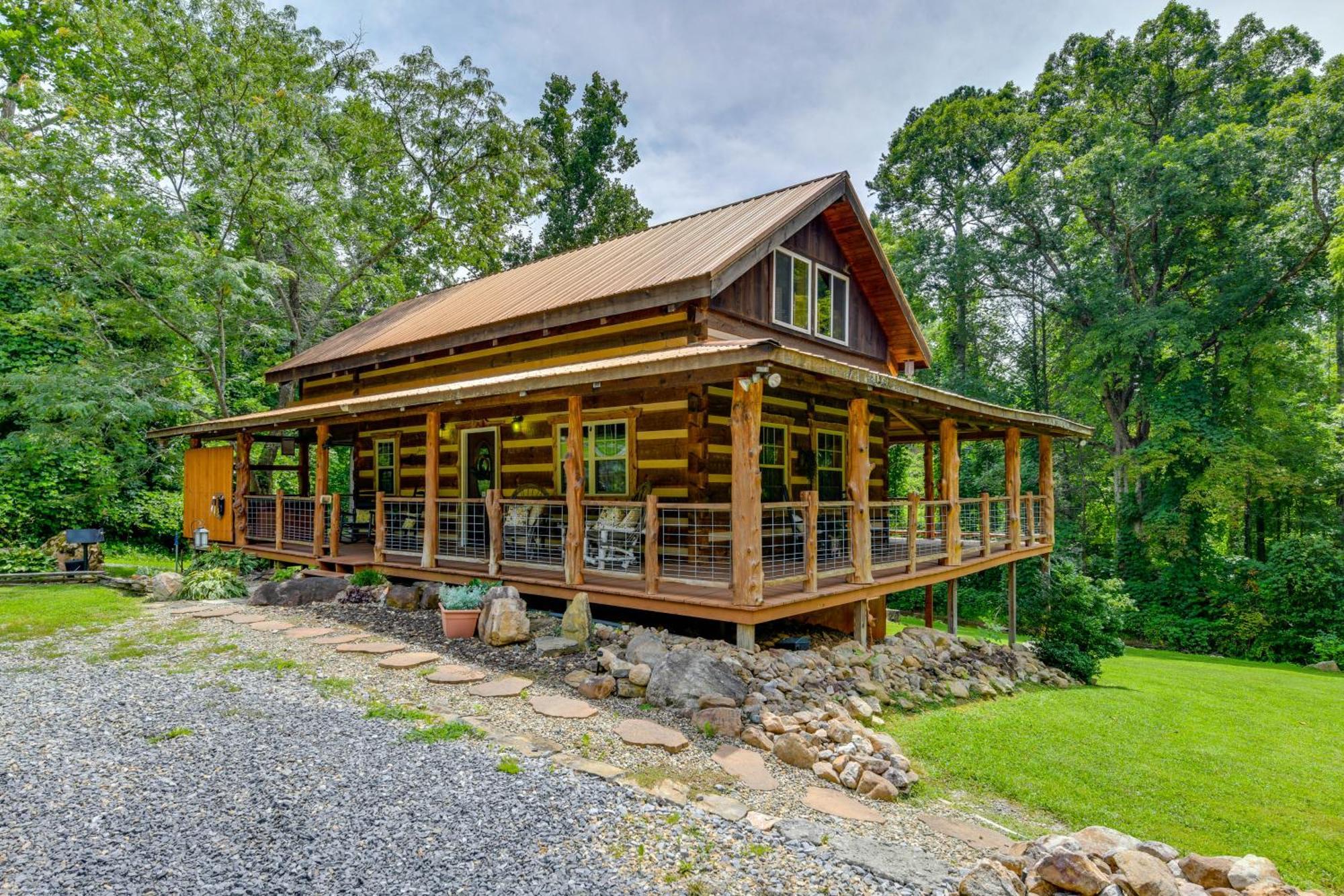 Stunning Creekside Cosby Cabin With Deck And Fire Pit! Villa Exterior photo