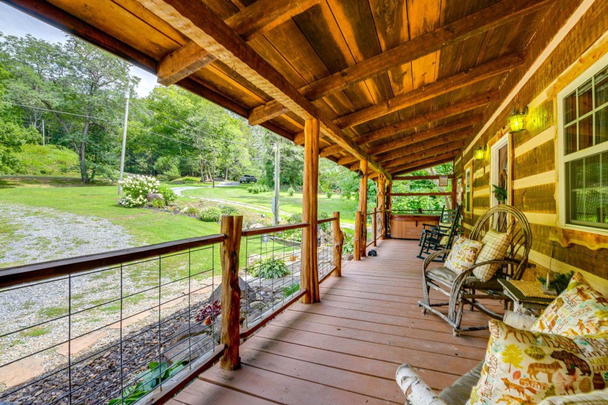 Stunning Creekside Cosby Cabin With Deck And Fire Pit! Villa Exterior photo