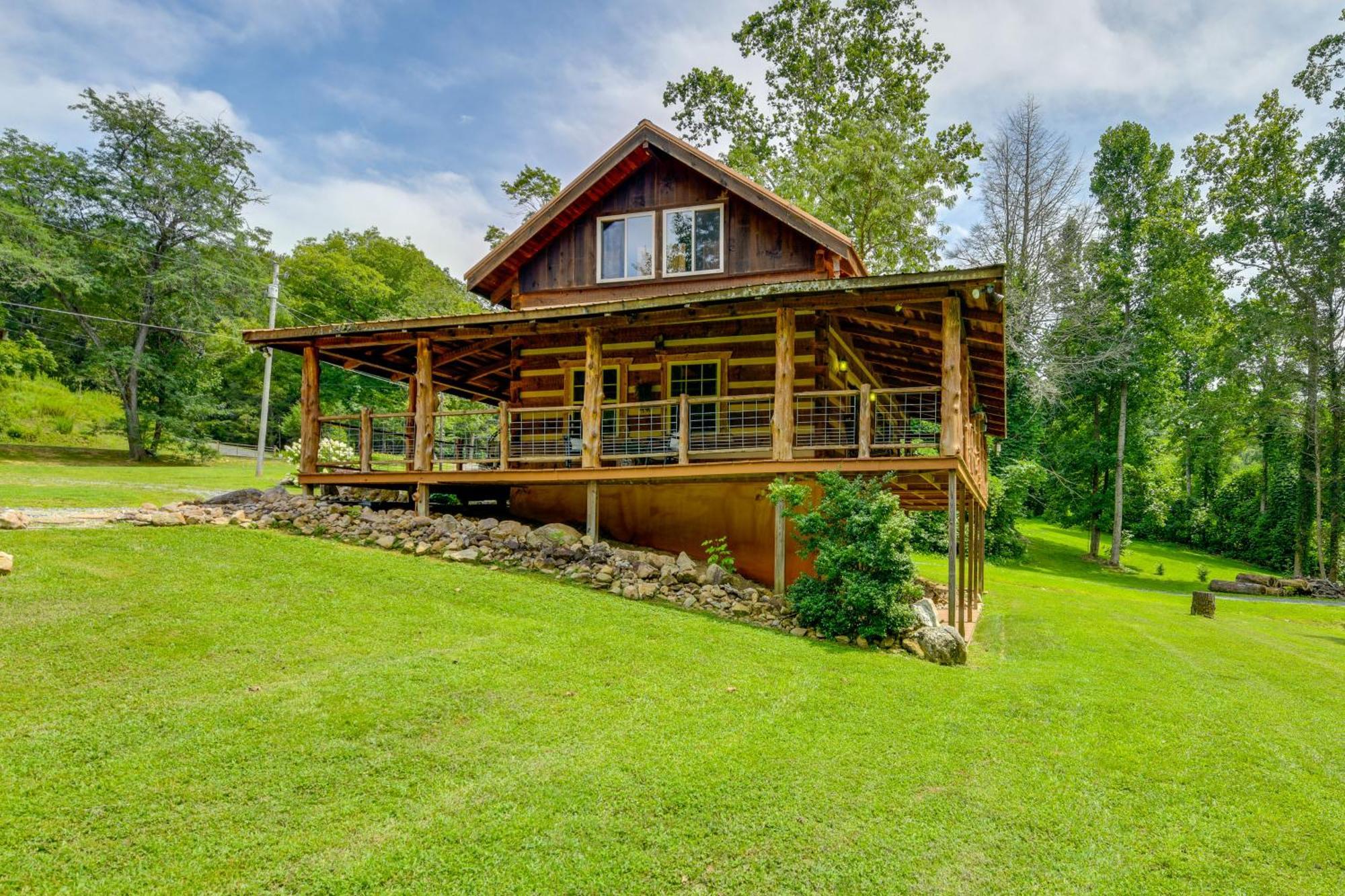 Stunning Creekside Cosby Cabin With Deck And Fire Pit! Villa Exterior photo